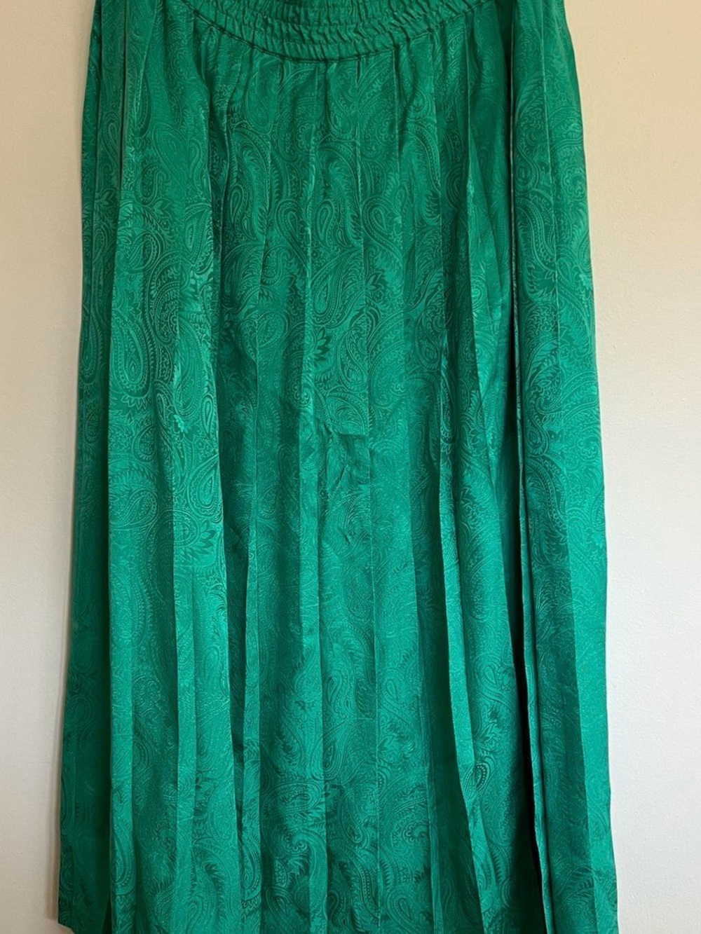 Green Paisley Midi Skirt 100% silk